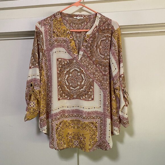 Maurices 3/4 length sleeve, multi-design blouse, size L - Picture 1 of 10